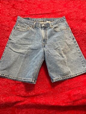 Levi’s 550 Relaxed Fit Denim Shorts Men’s 33 Light Wash Jean Shorts